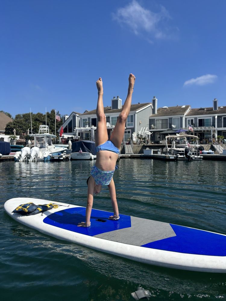 SUP handstand